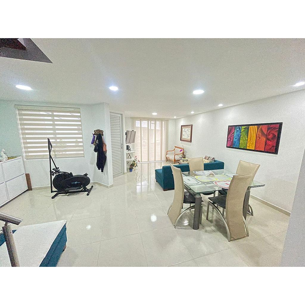 [VCs01185] Casa en zona Avenida Centenario para venta - VCs01185
