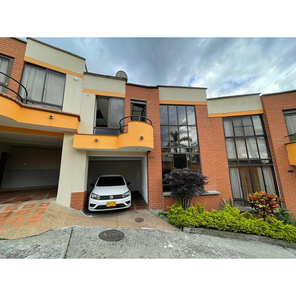 [ACs00313] Casa en zona B/ Granada para arriendo - CASA 12
