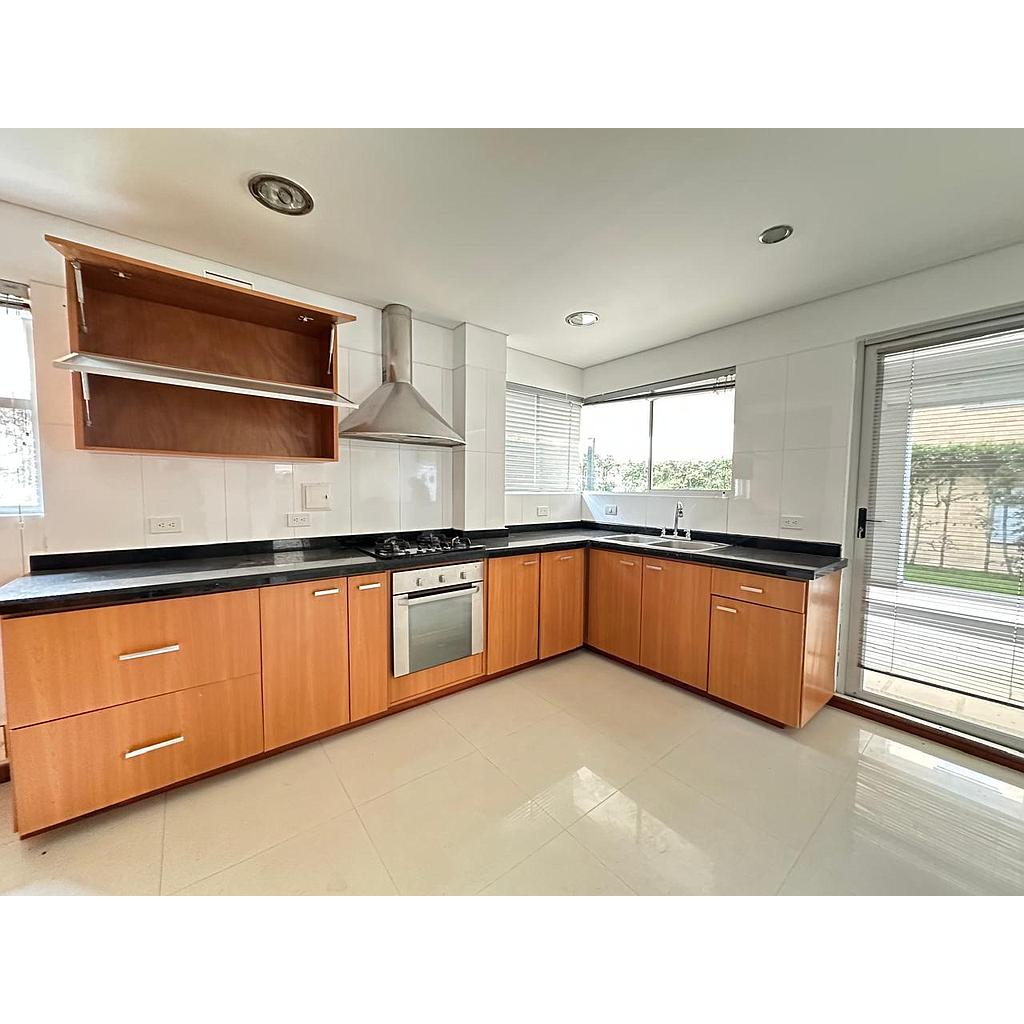 [ACs02462] Casa en zona castellana para arriendo - Casa Colina de la Castellana 