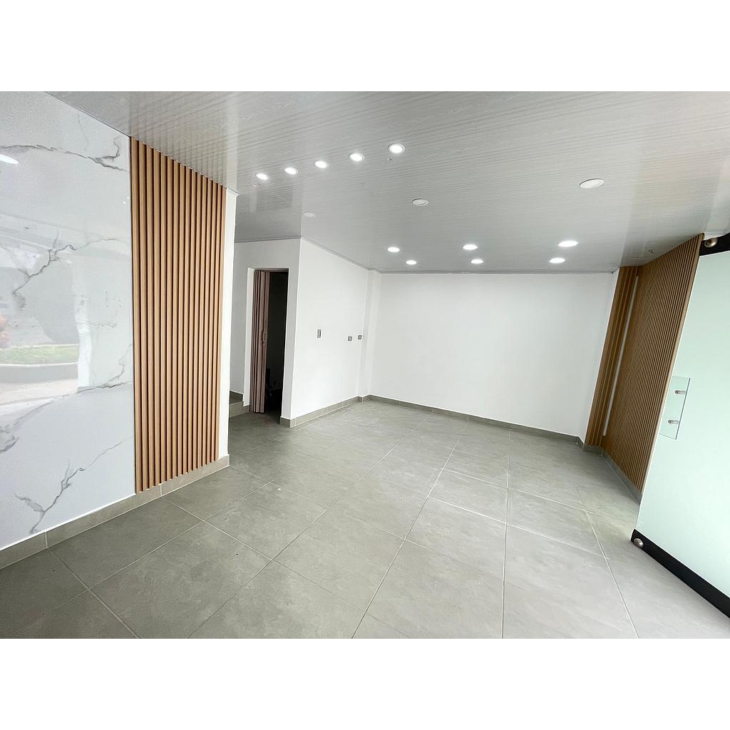 [ALocal01790] Local Comercial en zona Profesionales para arriendo - LOCAL
