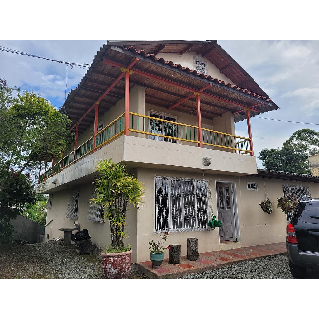 [ACs01199] Casa en Oro Negro para arriendo