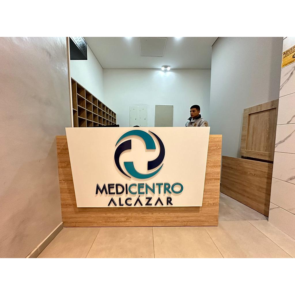 [AConsultorio02286] Consultorio en Fundadores para arriendo