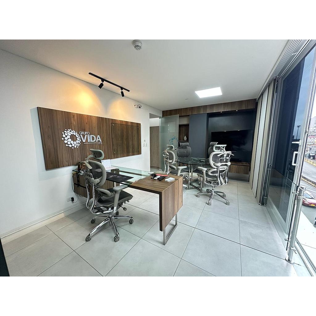 [ACnsltr01981] Consultorio en FUNDADORES  para arriendo