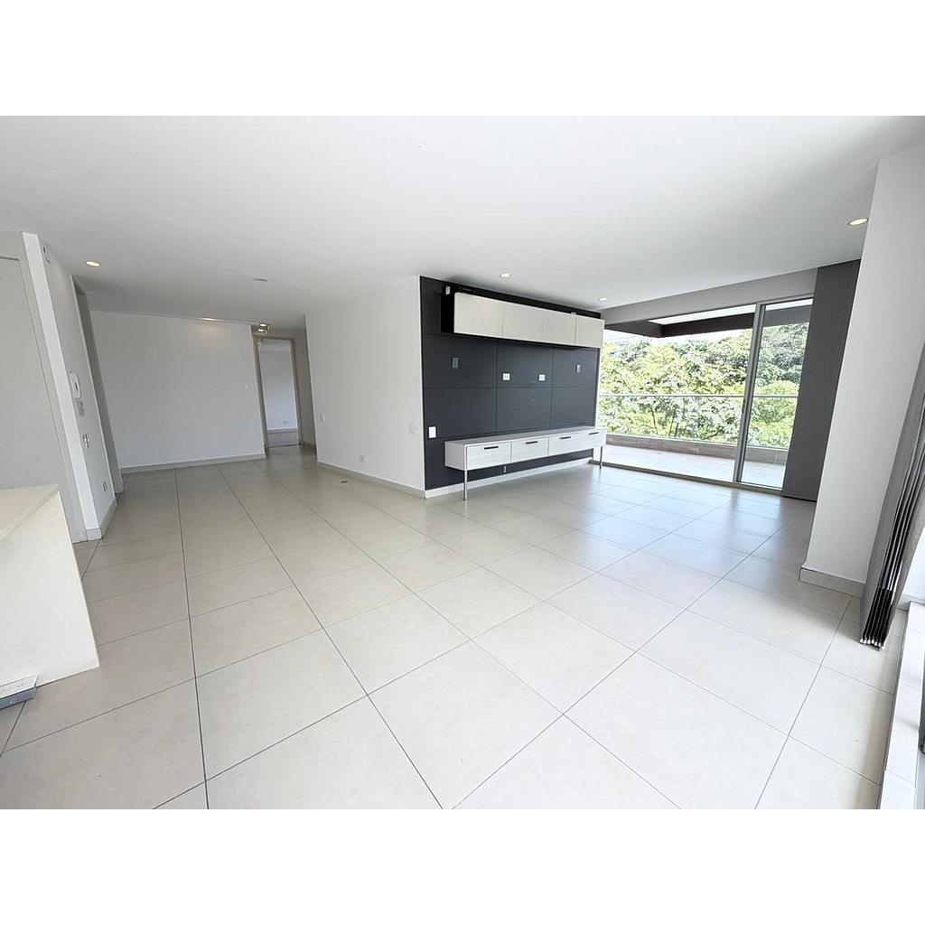 [VAprtmnt02501] Apartamento en zona Avenida Centenario para venta - La Reserva La Macarena apto 202