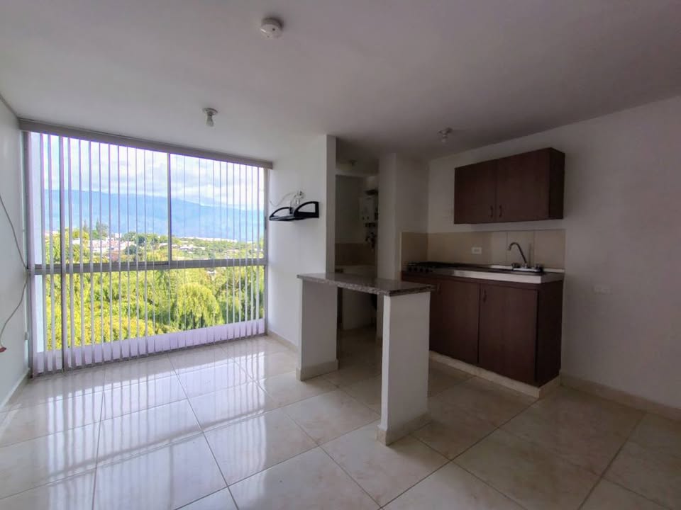 [VAprtmnt02544] Apartamento en zona Bosques de Pinares para venta - Montecarlo Girasoles