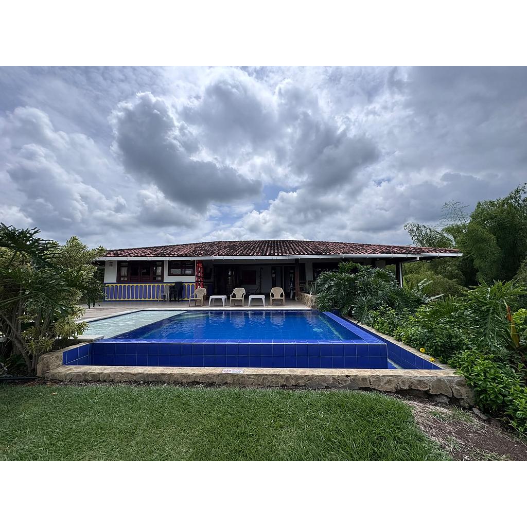[VCampestre02543] Casa Campestre en zona RANCHO LA SOLEDAD para venta -  K1 Montenegro Quindio Frenta al Hospital