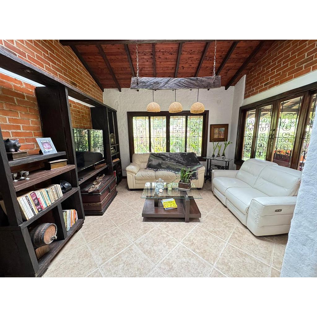 [VCampestre02197] Casa Campestre en zona Sector Circasia para venta - Urbanización Urapanes casa 10