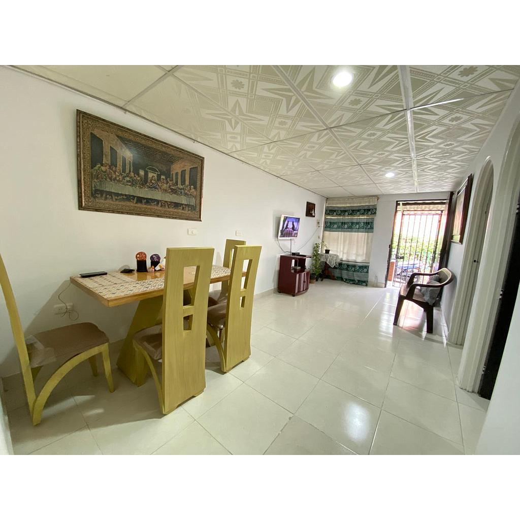 [VCs02201] Casa en zona Bosques de Pinares para venta - VCs02201