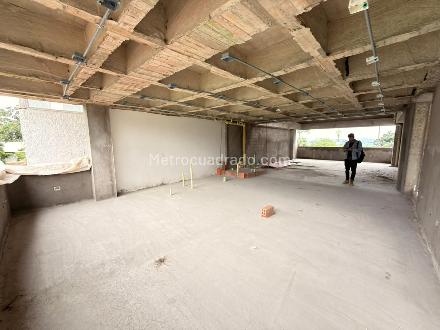 [ALocal02532] Local Comercial en zona Alta Zona Mall Oro Negro 200 M2 para arriendo - ALocal02532