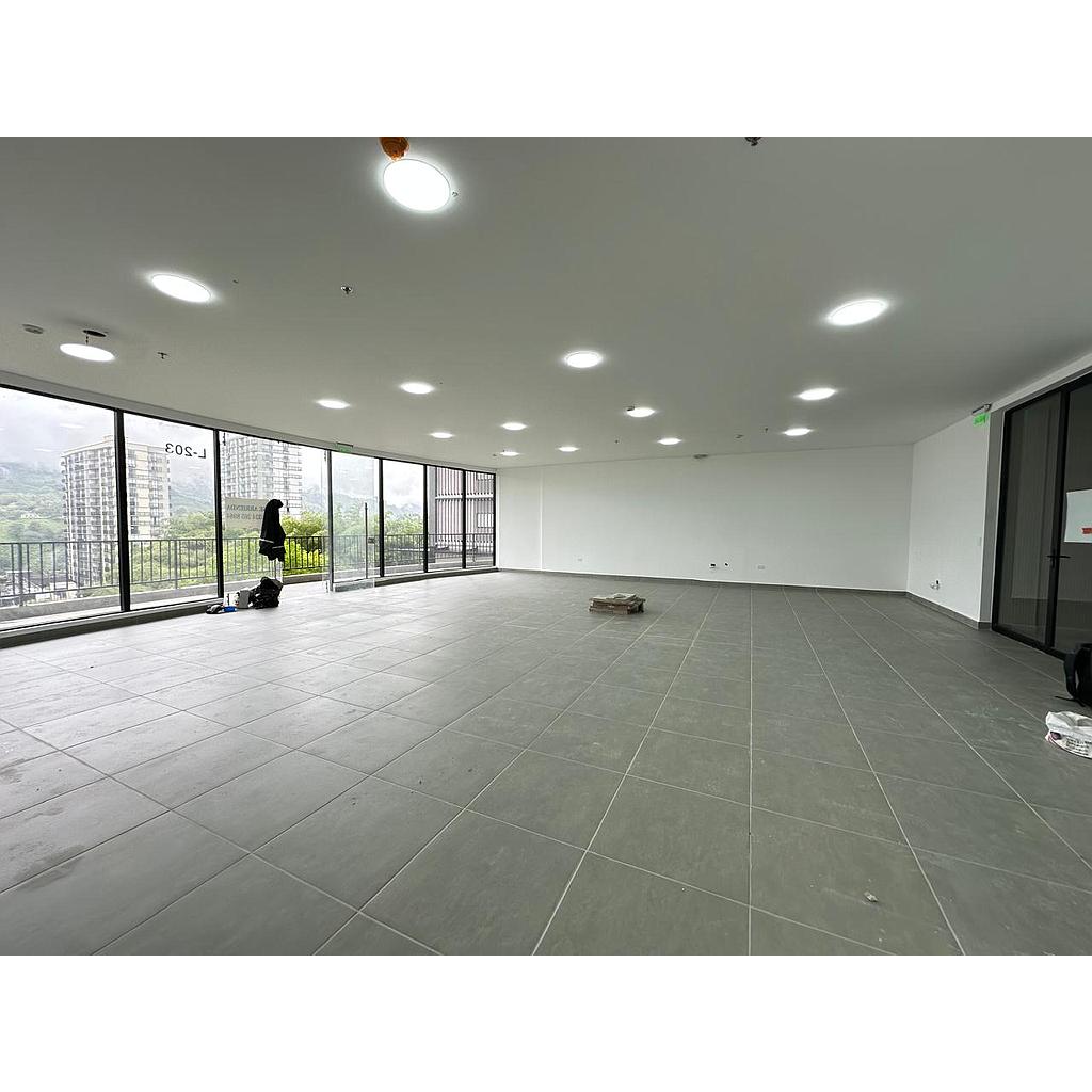 [ALocal02425] Local Comercial en zona AV CENTENARIO NORTE ZONATA para arriendo - ALocal02425