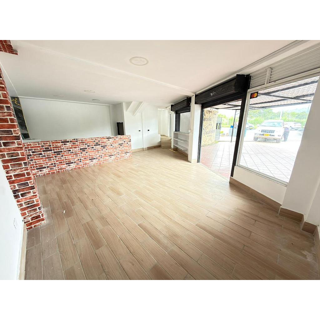 [ALocal02451] Local Comercial en zona Avenida Centenario para arriendo - Enseguida de Quintas de la castellana