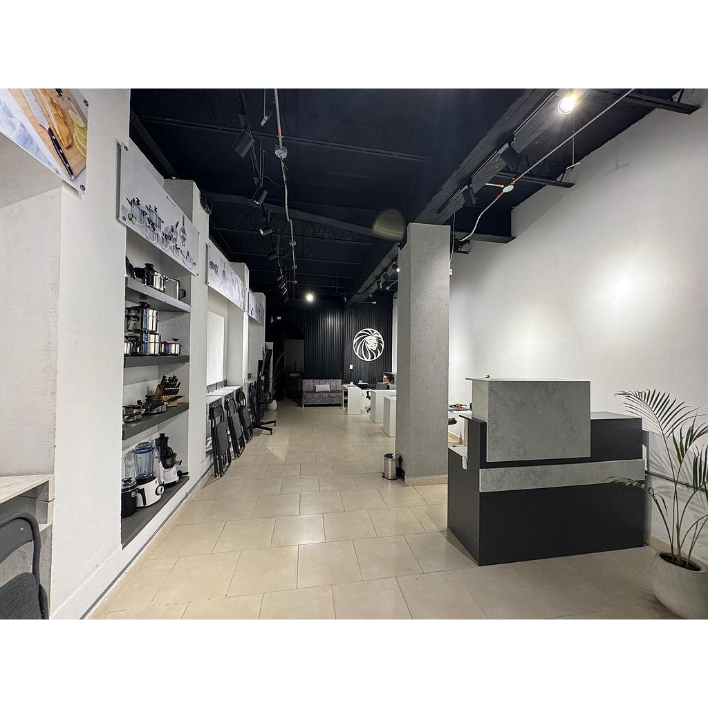 [VLocal02458] Local Comercial en zona Avenida Centenario para venta - VLocal02458