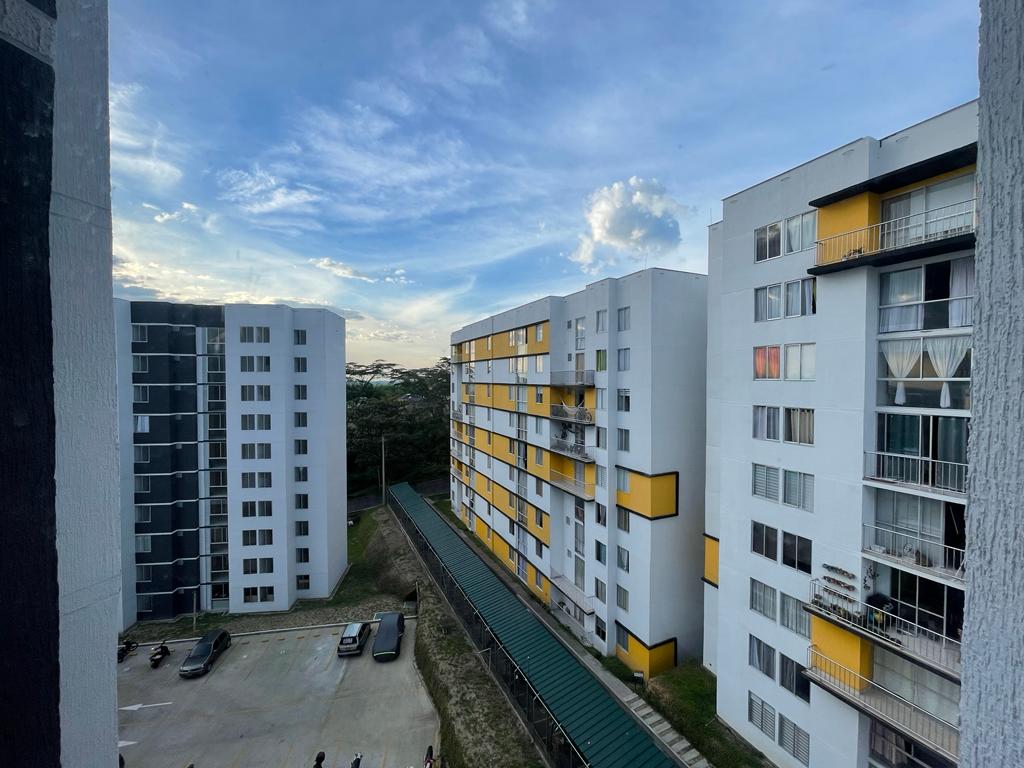 [AAprtmnt01317] Apartamento en zona Bosques de Pinares para arriendo - No. 59 - 95