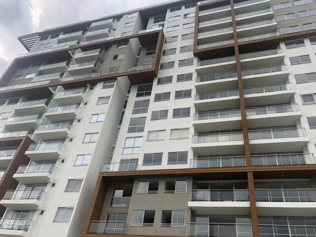 [AAprtmnt00247] Apartamento en zona HORIZONTE VERDE AV CENTENARIO para arriendo - T 2 APTO 1004