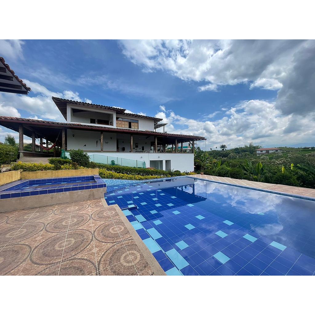 [ACampestre01099] Casa Campestre en zona MONTENEGRO para arriendo - via armenia montengero 