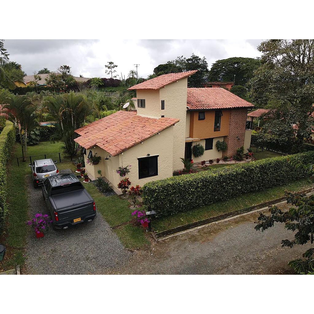 [VCampestre02322] Casa Campestre en zona Quimbaya para venta - VCampestre02322
