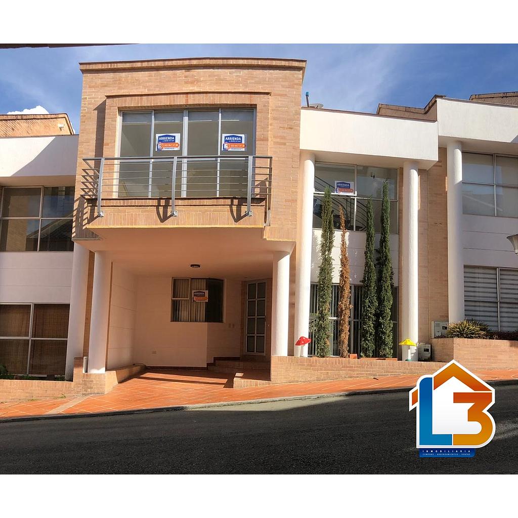 [00023] Casa en zona ALTOS DE LA SIERRA para arriendo - CASA 9