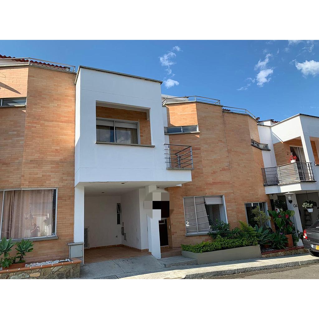[ACs00123] Casa en zona AV 19 NORTE-PALMAS DE CORINTIA para arriendo - CASA #3