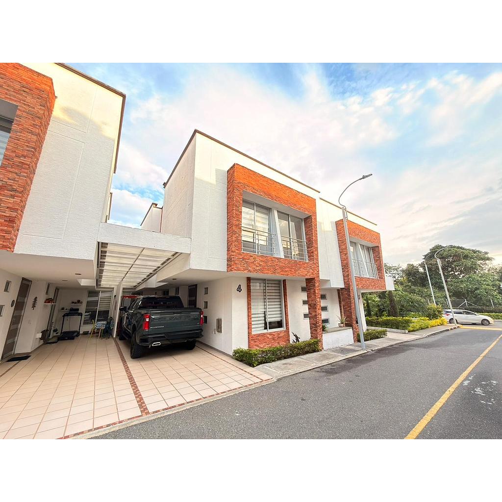 [ACs02309] Casa en zona Av. 19 Norte para arriendo - CASA A4