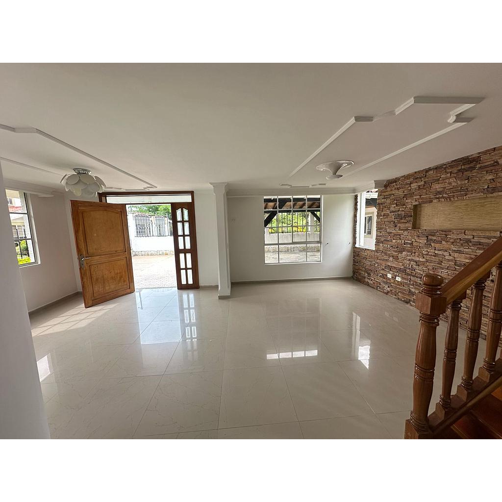 [ACs01898] Casa en zona AV 19 NORTE para arriendo - Casa en la pastorita