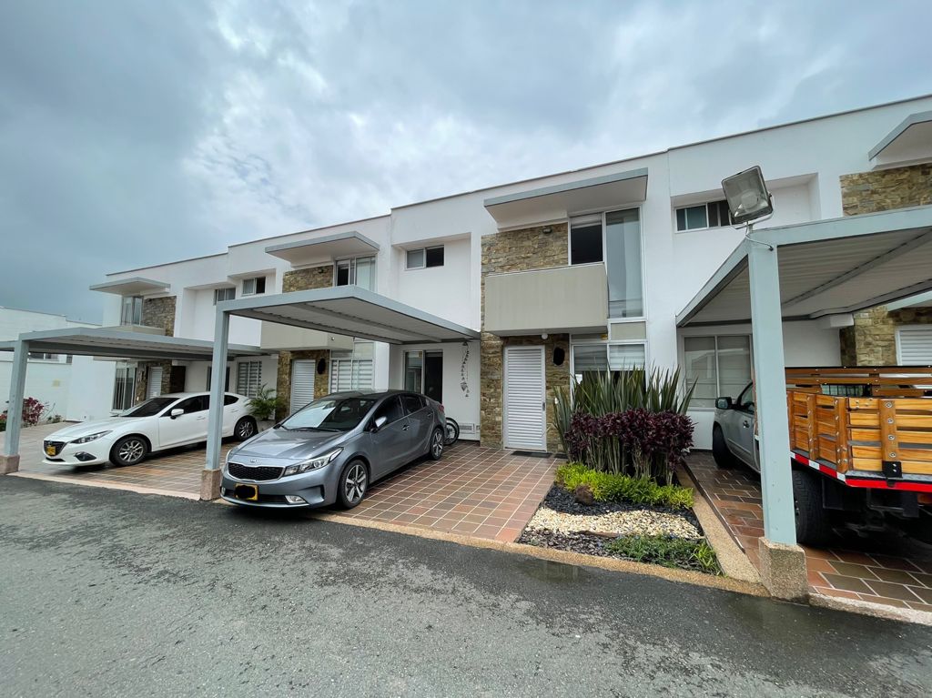 [VCs00394] Casa en zona AV CENTENARIO NORTE para venta - VCs00394