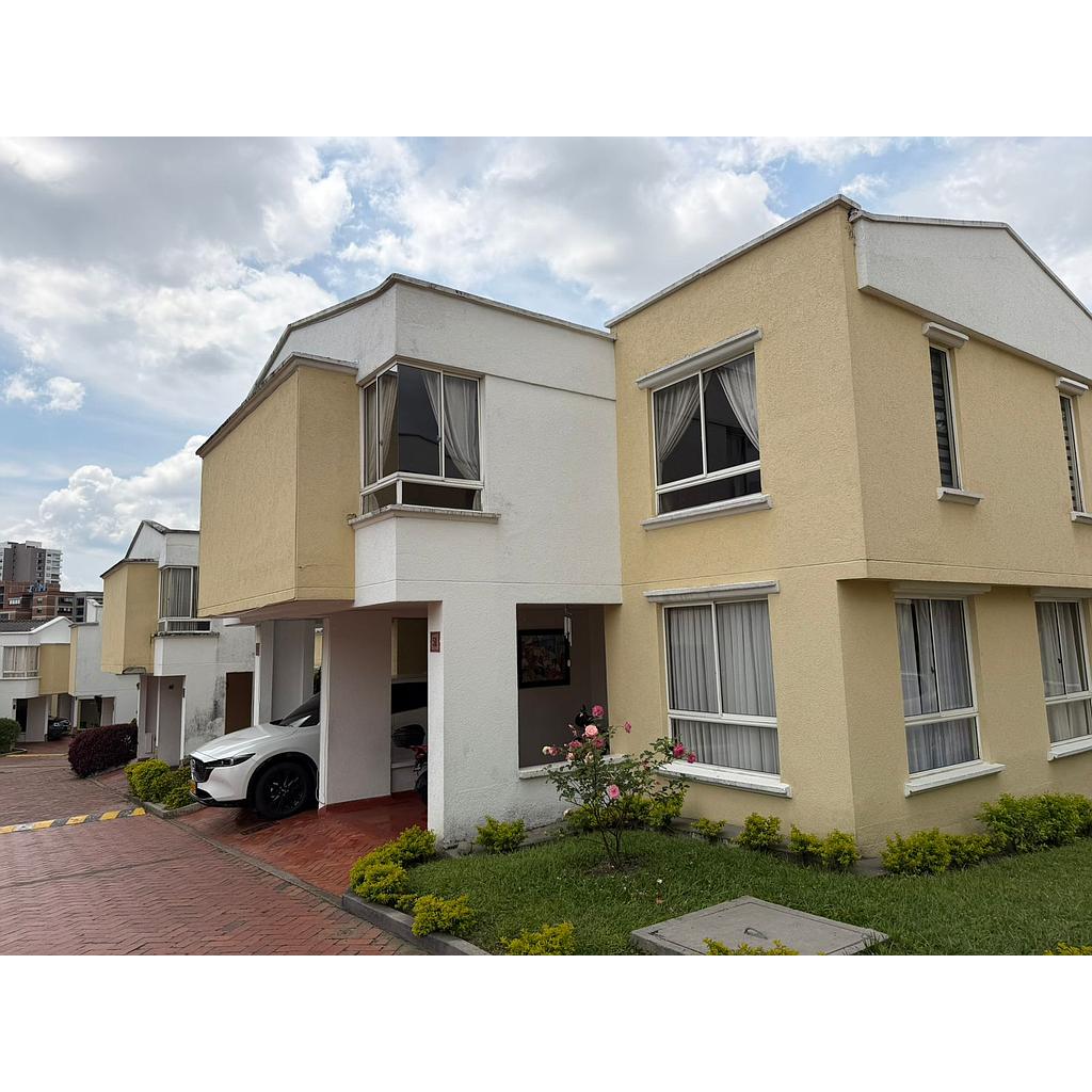 [VCs02416] Casa en zona Av. Centenario para venta - VCs02416